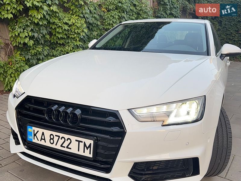 Седан Audi A4 2016 в Львове