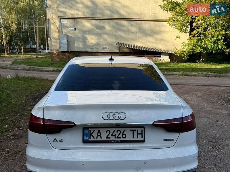 Седан Audi A4 2023 в Коростені