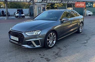 Седан Audi A4 2020 в Киеве