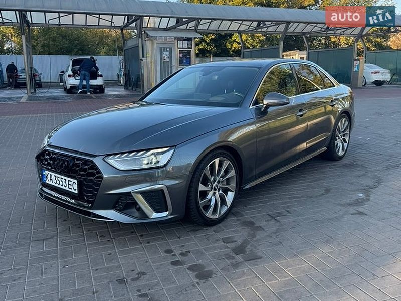 Седан Audi A4 2020 в Киеве
