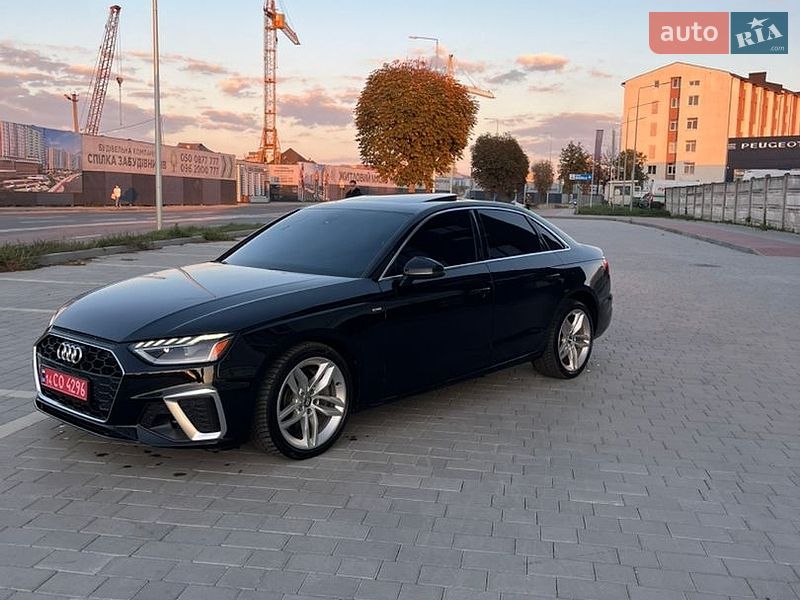 Седан Audi A4 2023 в Ивано-Франковске