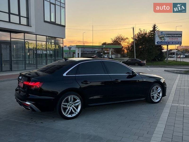 Седан Audi A4 2023 в Ивано-Франковске