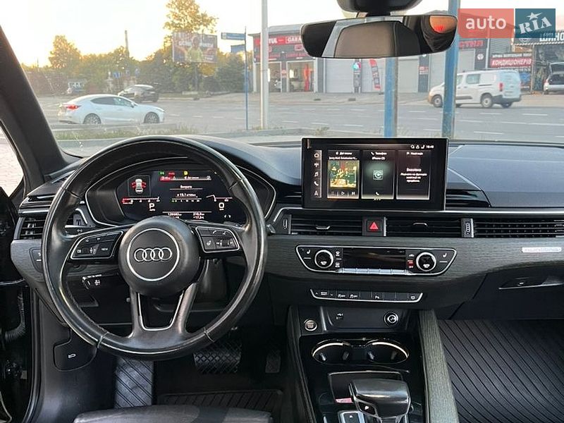 Седан Audi A4 2023 в Ивано-Франковске