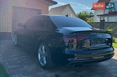 Седан Audi A4 2013 в Луцке