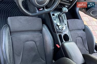 Седан Audi A4 2013 в Луцке