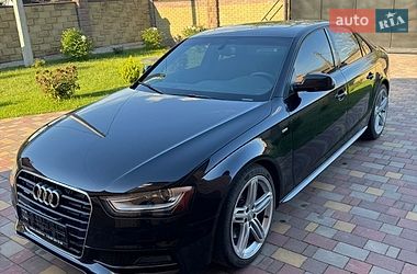 Седан Audi A4 2013 в Луцке