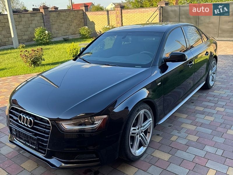Седан Audi A4 2013 в Луцке