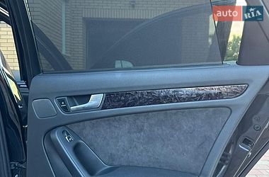Седан Audi A4 2013 в Луцке