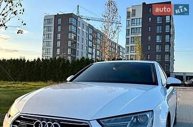 Седан Audi A4 2017 в Городку