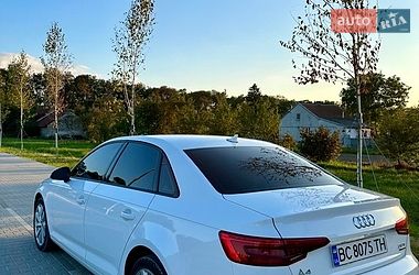Седан Audi A4 2017 в Городку