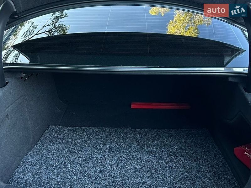 Седан Audi A4 2013 в Черкасах