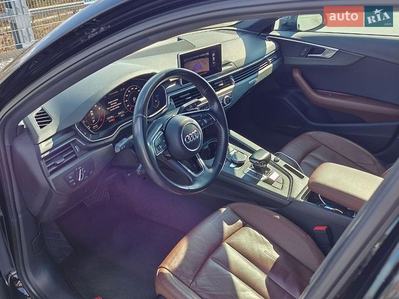 Седан Audi A4 2016 в Ровно