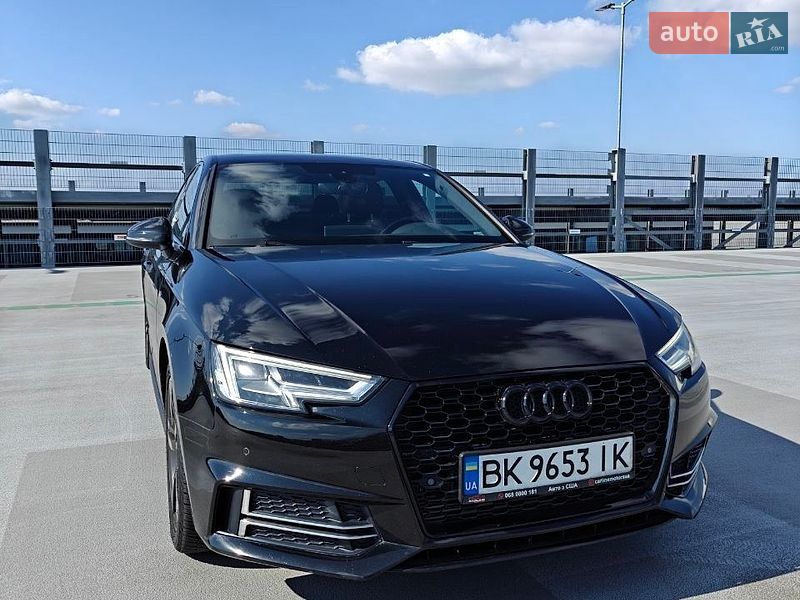 Седан Audi A4 2016 в Ровно