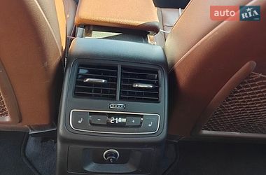 Седан Audi A4 2016 в Ровно