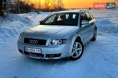 Универсал Audi A4 2002 в Дубровице