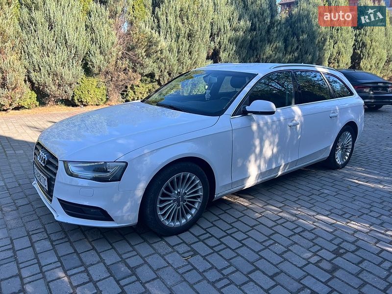 Универсал Audi A4 2012 в Самборе