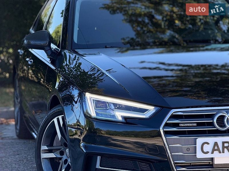 Седан Audi A4 2015 в Стрию
