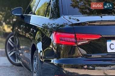 Седан Audi A4 2015 в Стрию