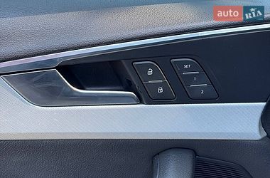 Седан Audi A4 2015 в Стрию