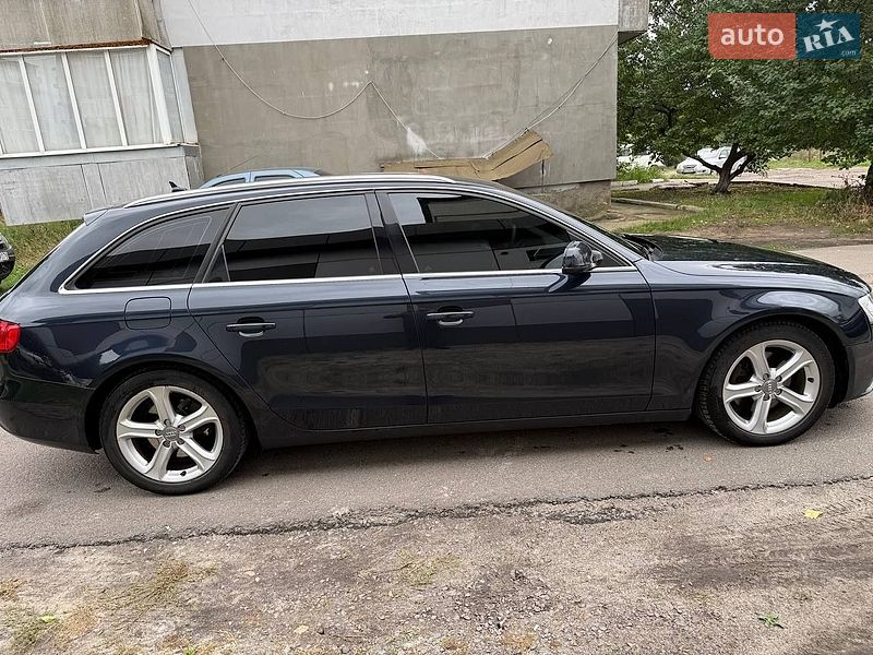 Універсал Audi A4 2012 в Сарнах