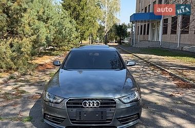 Седан Audi A4 2012 в Полтаве Седан Audi A4 2012 в Полтаве