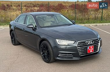 Седан Audi A4 2016 в Ровно