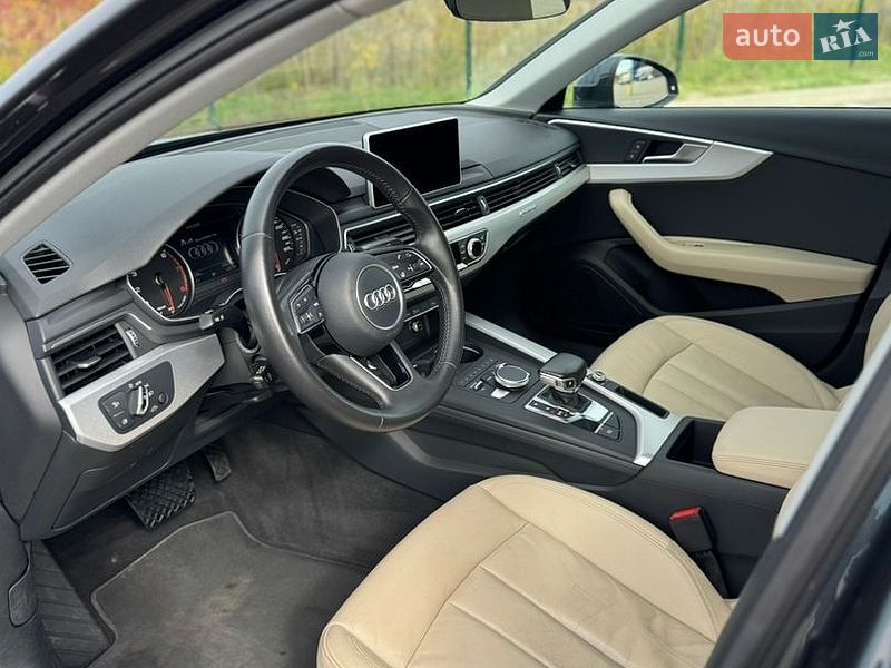 Седан Audi A4 2016 в Ровно