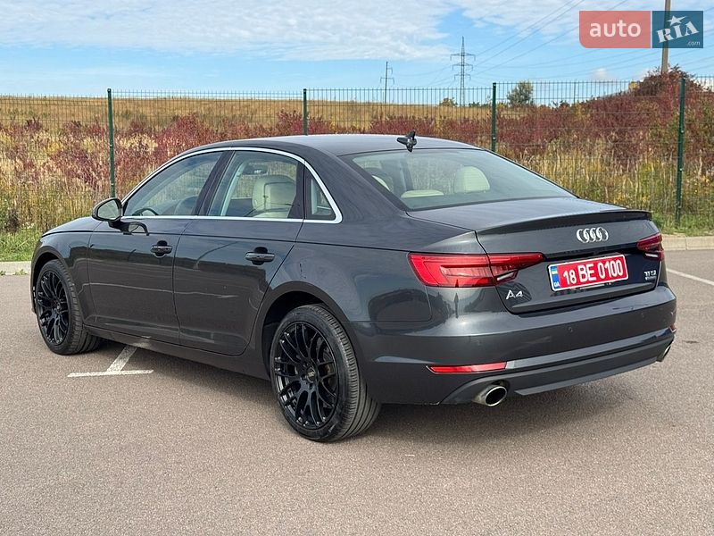 Седан Audi A4 2016 в Ровно