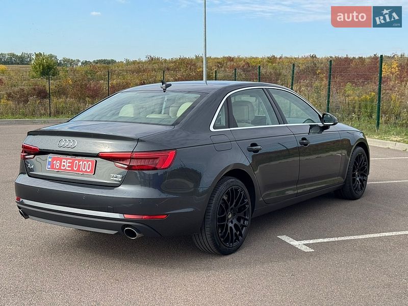 Седан Audi A4 2016 в Ровно
