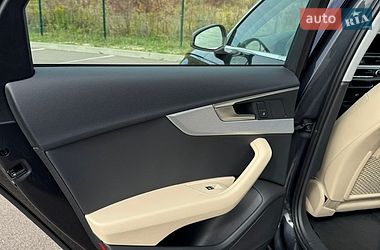 Седан Audi A4 2016 в Ровно