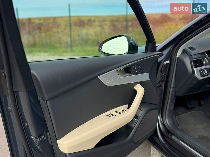 Седан Audi A4 2016 в Ровно
