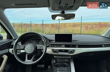Седан Audi A4 2016 в Ровно