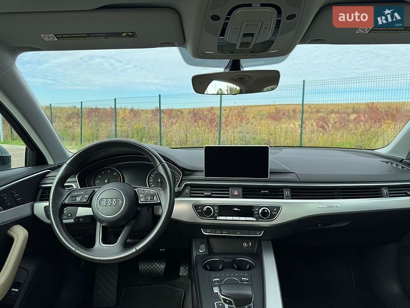Седан Audi A4 2016 в Ровно