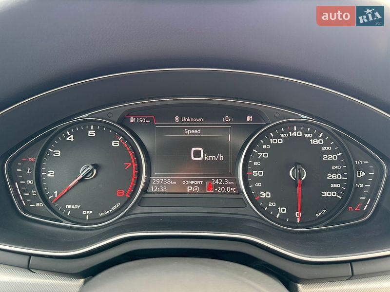 Седан Audi A4 2016 в Ровно