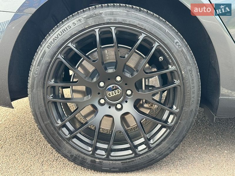 Седан Audi A4 2016 в Ровно