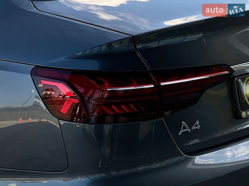 Седан Audi A4 2021 в Львові