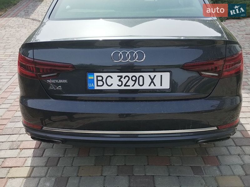 Седан Audi A4 2019 в Львові