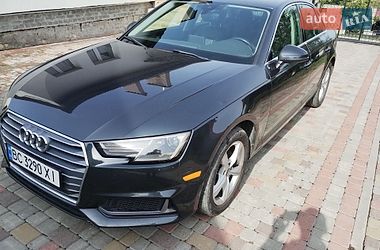 Седан Audi A4 2019 в Львові