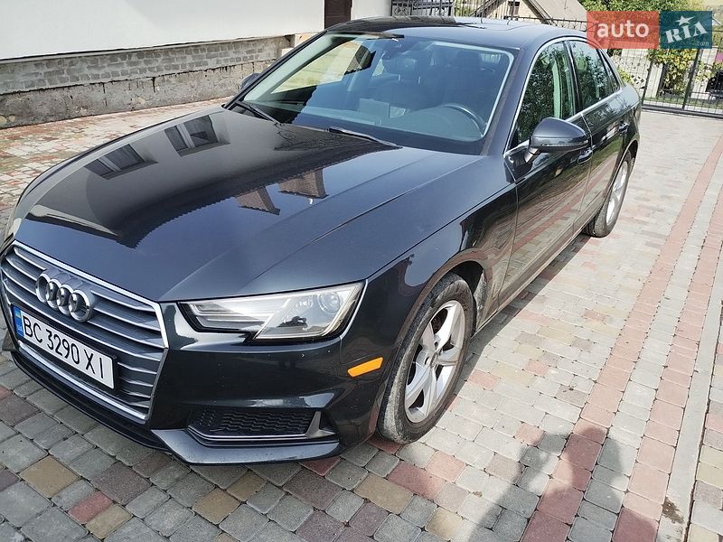 Седан Audi A4 2019 в Львові
