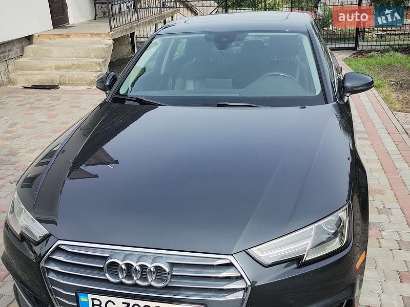 Седан Audi A4 2019 в Львові