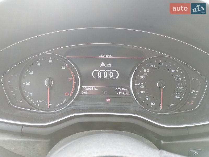 Седан Audi A4 2019 в Львові