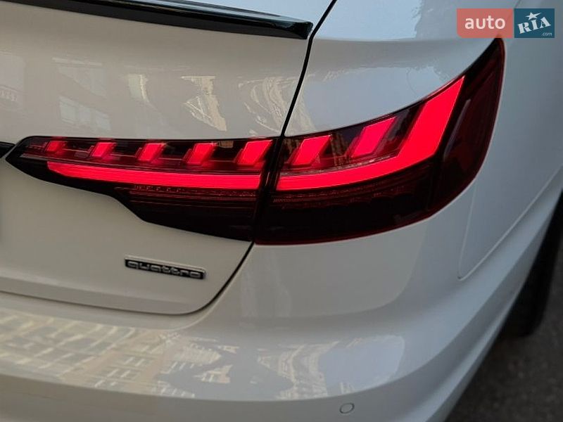 Седан Audi A4 2020 в Киеве