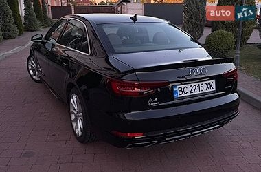 Седан Audi A4 2018 в Стрые