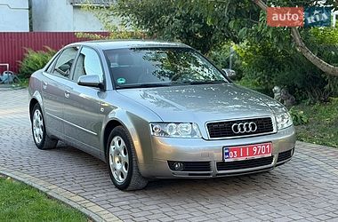 Седан Audi A4 2004 в Вишневце