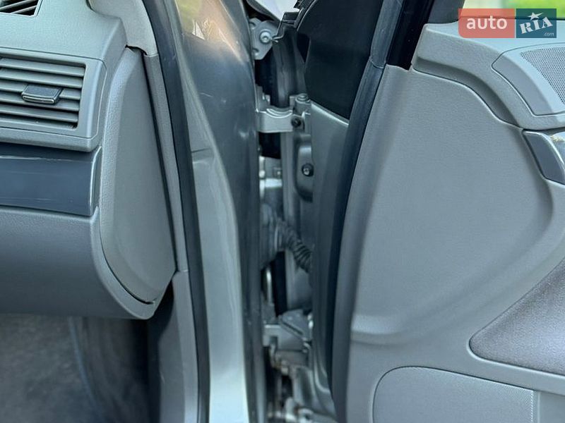 Седан Audi A4 2004 в Вишнівці