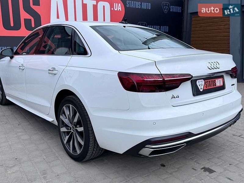 Седан Audi A4 2023 в Вінниці
