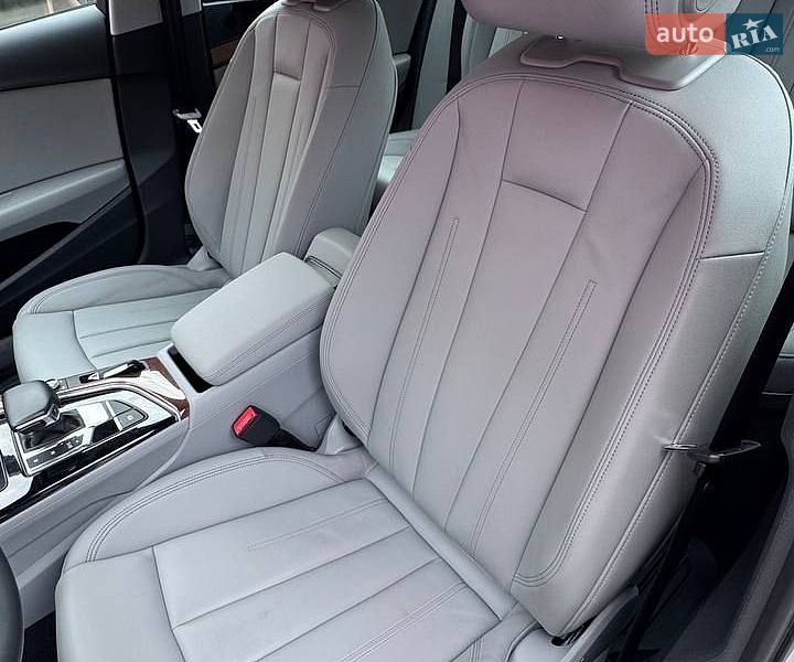 Седан Audi A4 2023 в Вінниці