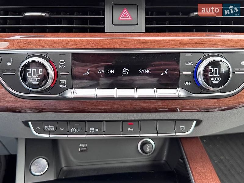 Седан Audi A4 2023 в Вінниці