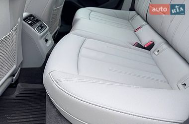 Седан Audi A4 2023 в Вінниці