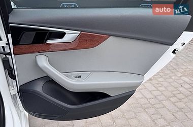Седан Audi A4 2023 в Вінниці